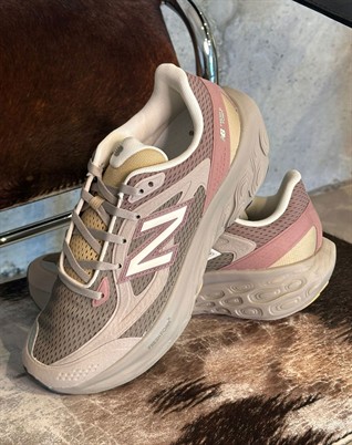 UTRNAC Fresh Foam Sneakers - Arid Stone/Earth Shadow